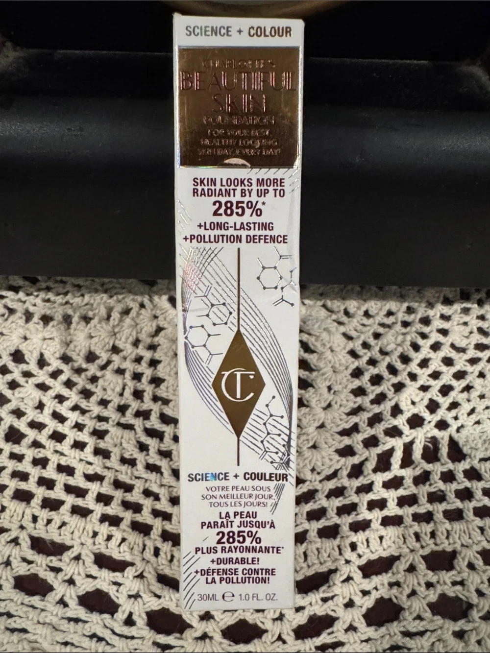 Charlotte Tilbury Beautiful Skin Foundation -medium coverage